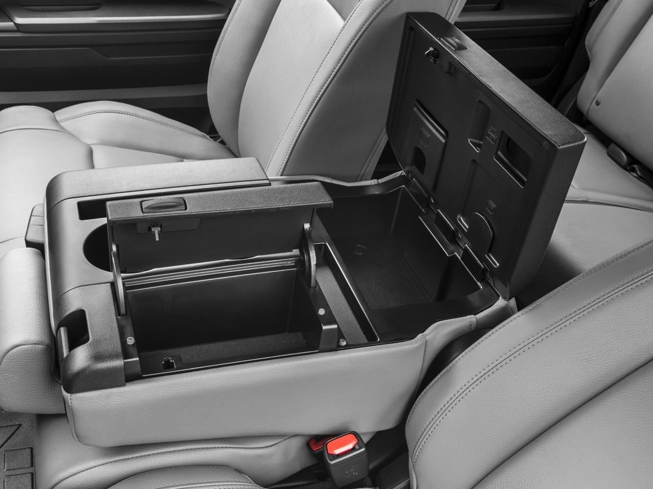 2017 Toyota Tundra 4WD 4WD SR Double Cab 8.1' Bed 5.7L FFV (SE)