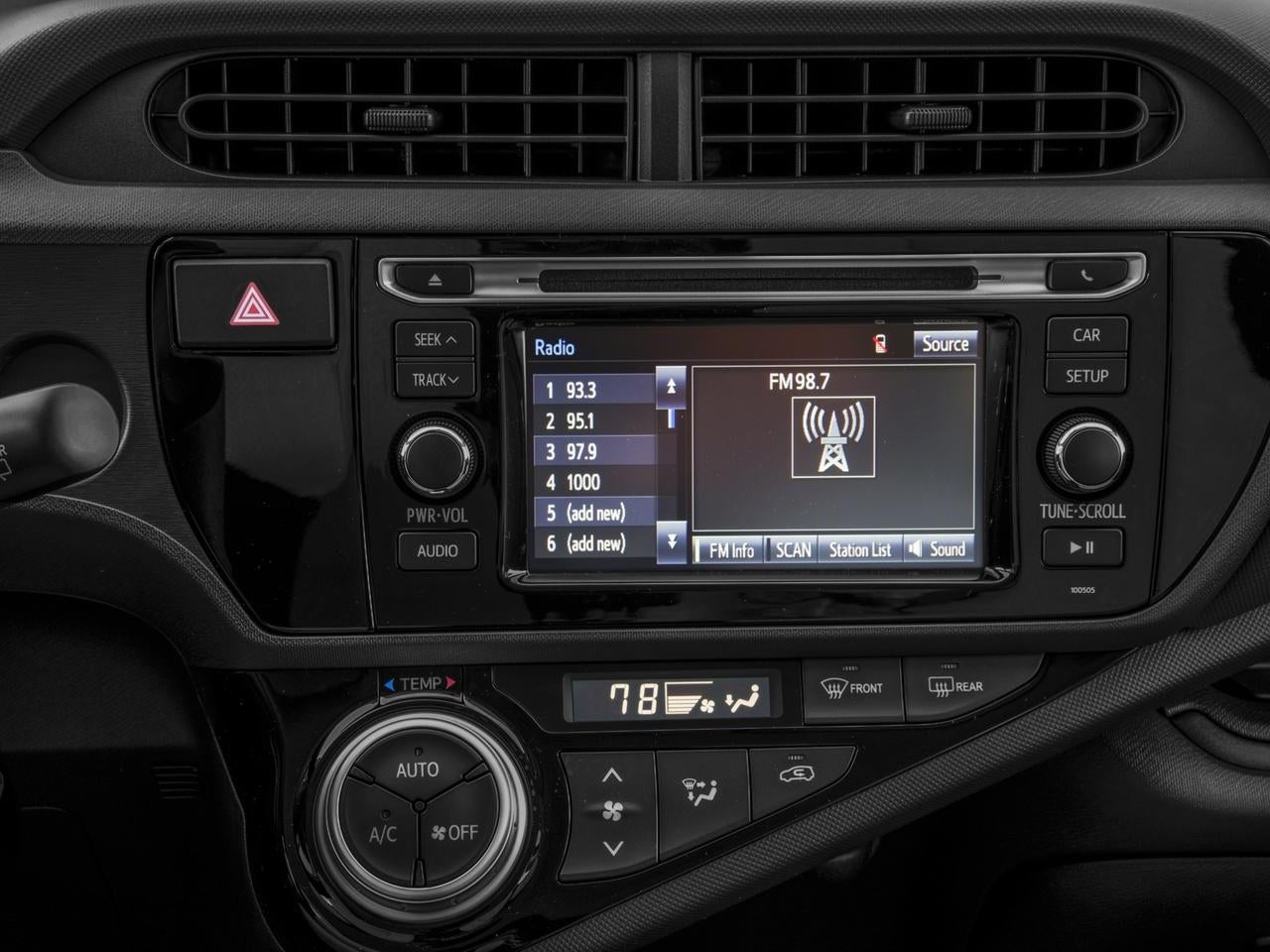 2016 Toyota Prius c 5dr HB Persona Series (Natl)