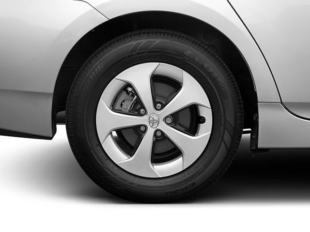2014 Toyota Prius 5dr HB Three (Natl)