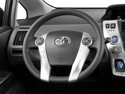 2014 Toyota Prius v 5dr Wgn Two (Natl)