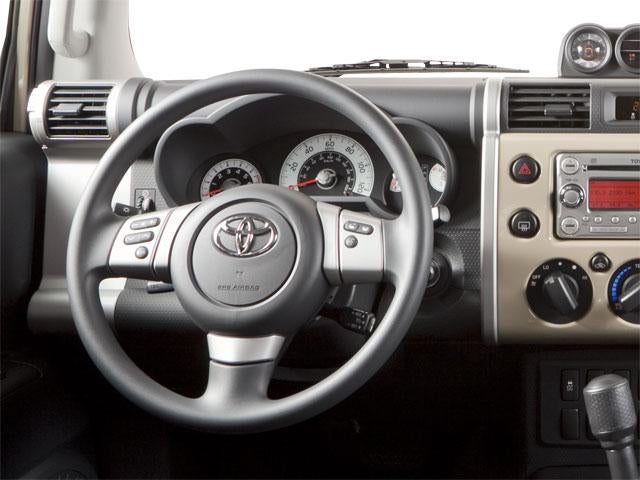 2010 Toyota FJ Cruiser RWD 4dr Auto (Natl)