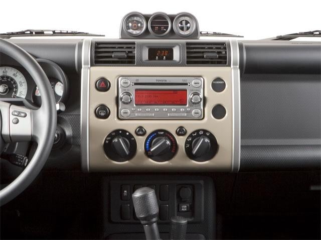 2010 Toyota FJ Cruiser RWD 4dr Auto (Natl)
