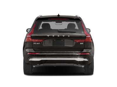 2022 Volvo XC60 B5 FWD Momentum