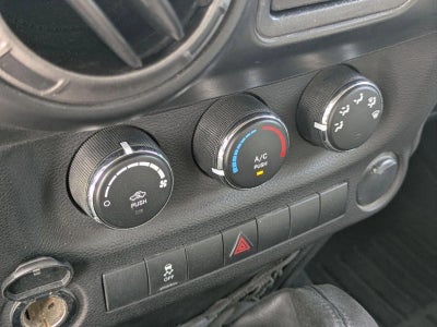 2013 Jeep Wrangler 4WD 2dr Sport