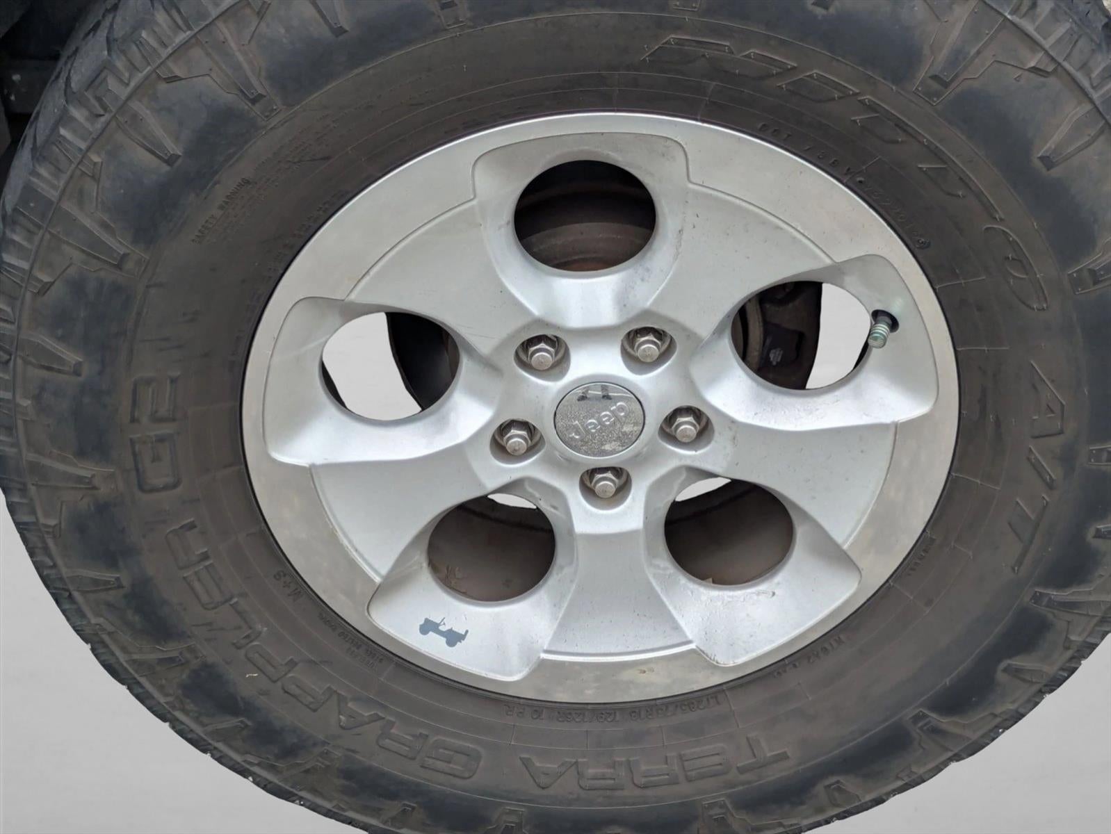 2013 Jeep Wrangler 4WD 2dr Sport