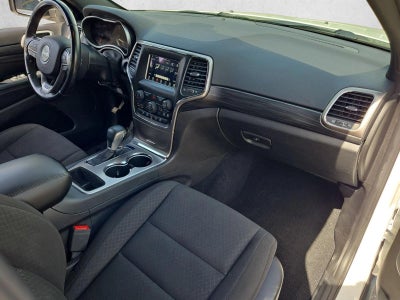 2020 Jeep Grand Cherokee Laredo E 4x2