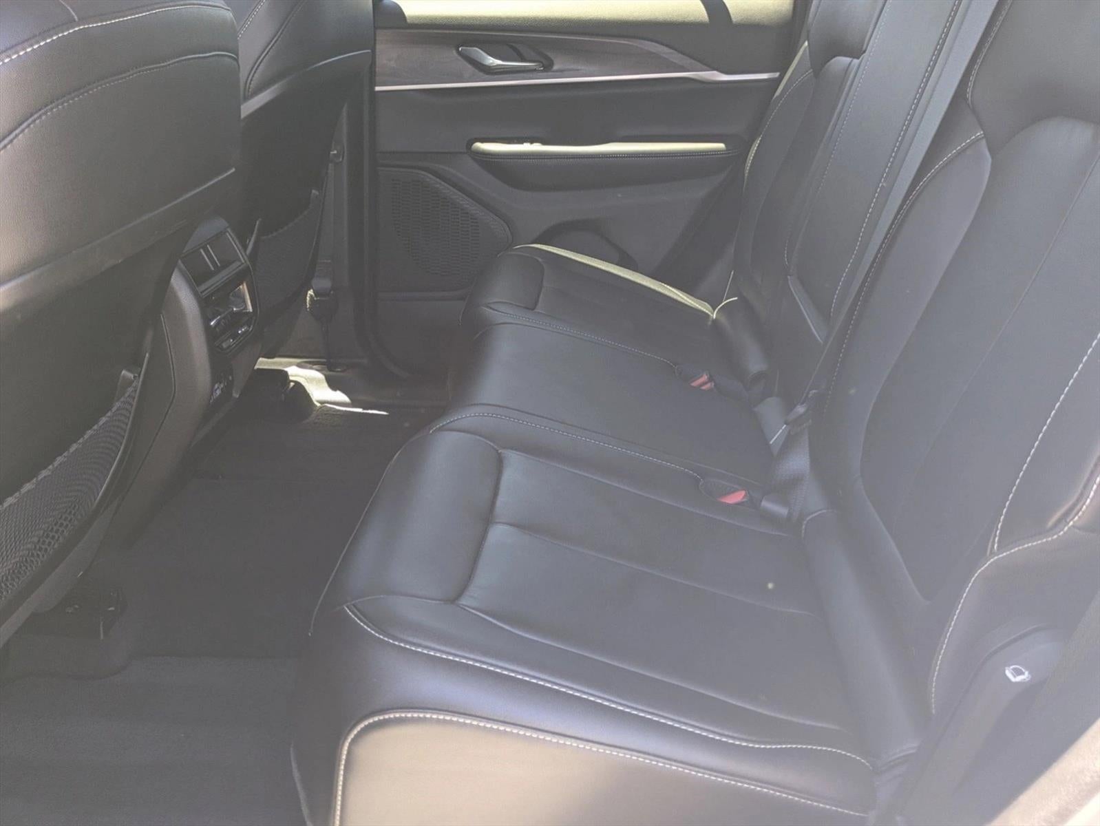 2023 Jeep Grand Cherokee Limited 4x2