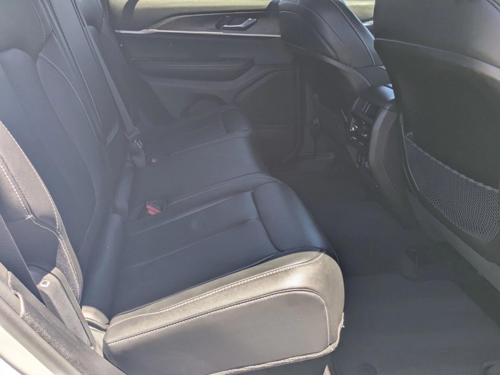 2023 Jeep Grand Cherokee Limited 4x2