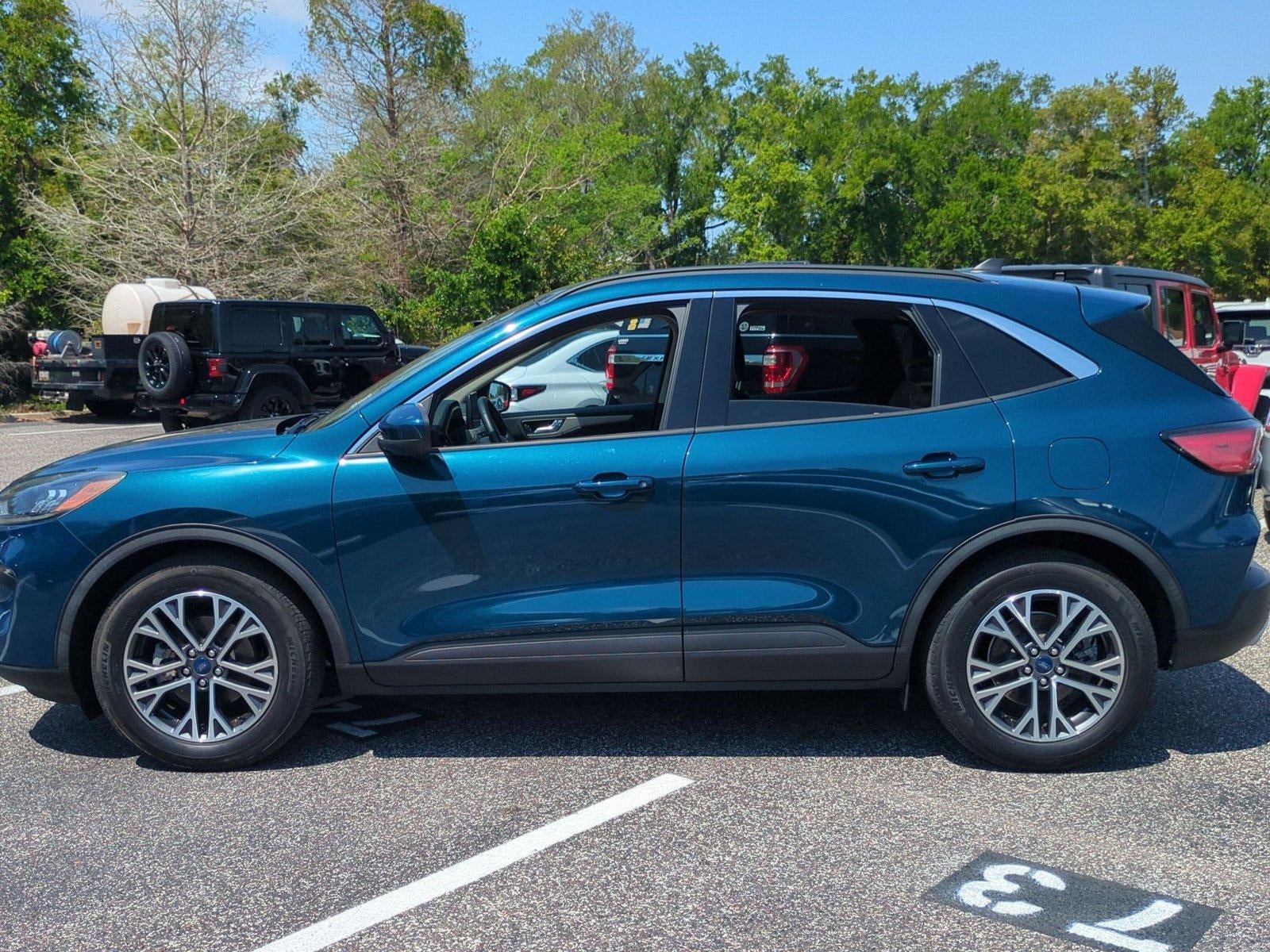 2020 Ford Escape SEL FWD