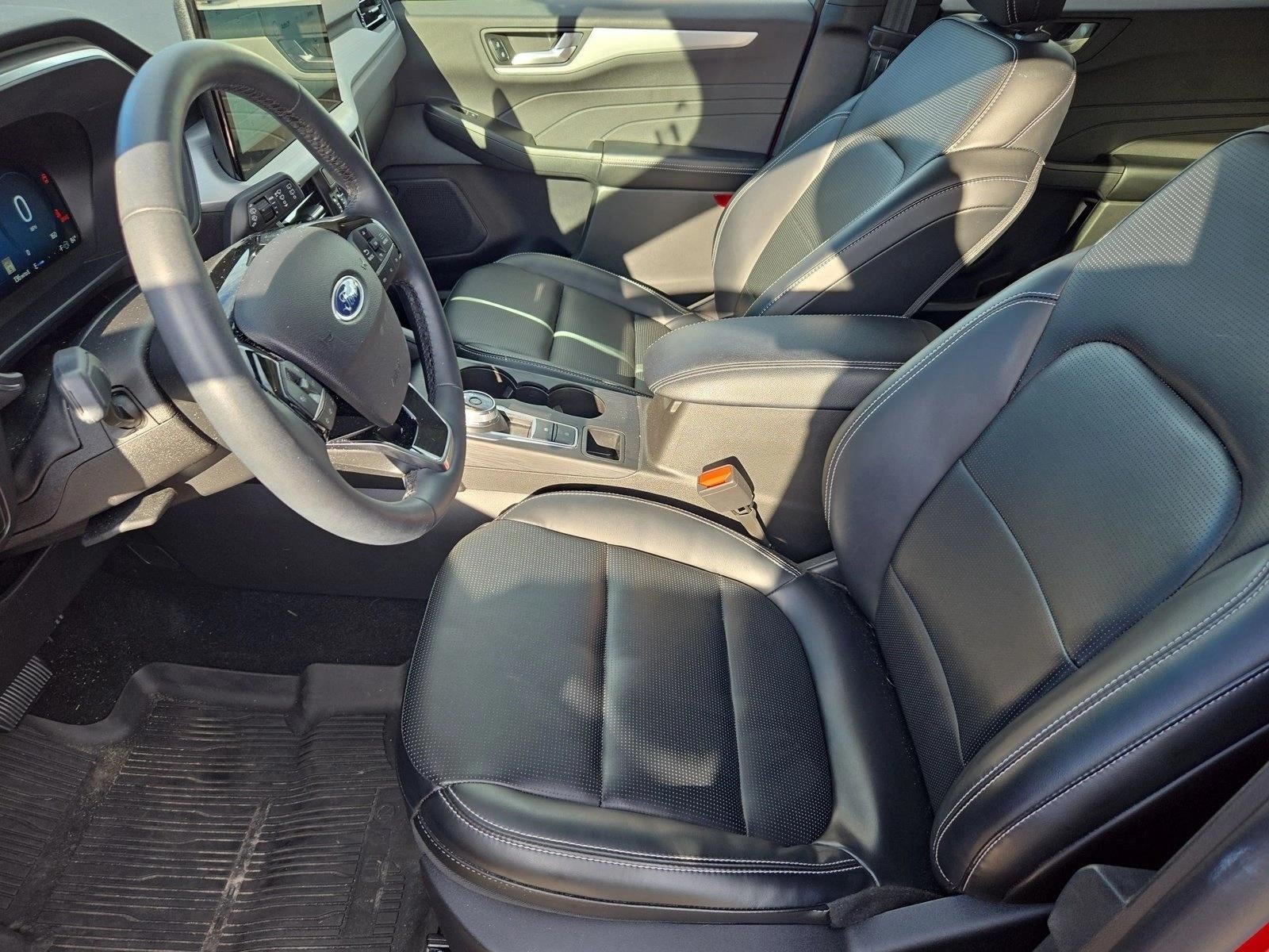 2025 Ford Escape Platinum FWD