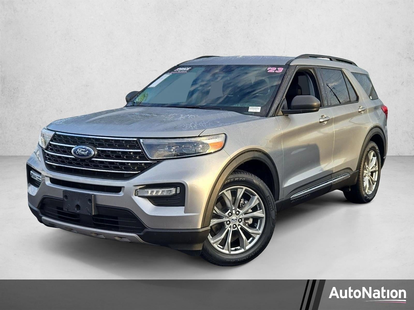 2023 Ford Explorer XLT RWD