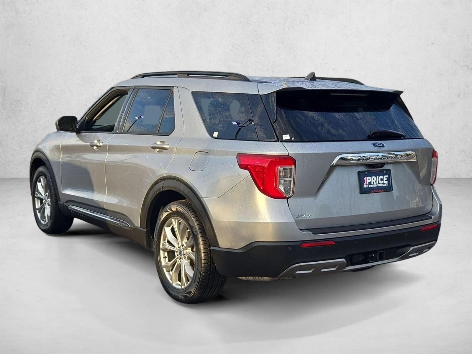 2023 Ford Explorer XLT RWD