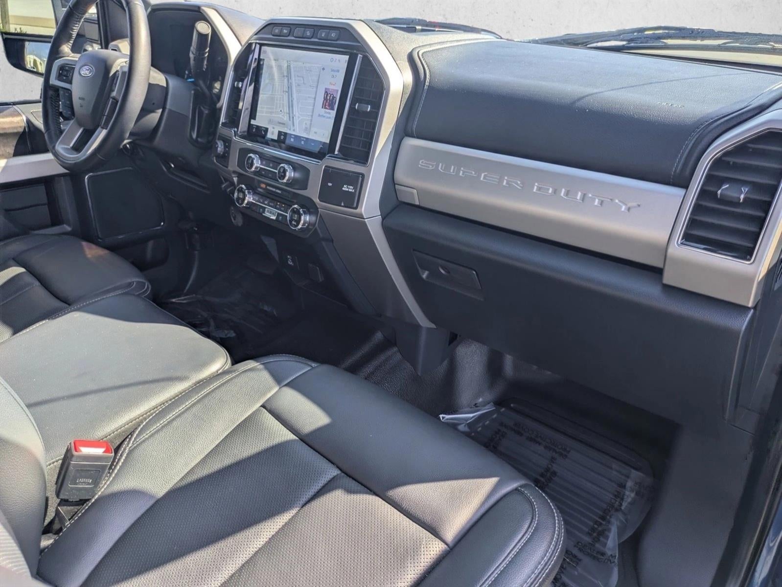 2022 Ford Super Duty F-250 SRW LARIAT 4WD Crew Cab 6.75' Box