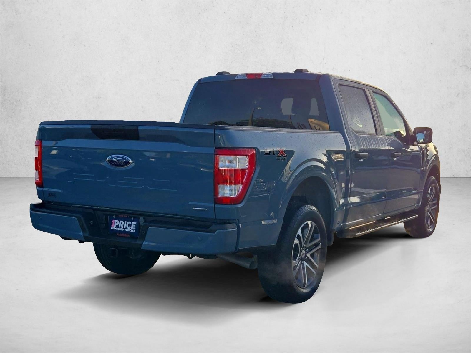 2023 Ford F-150 XL 4WD SuperCrew 5.5' Box