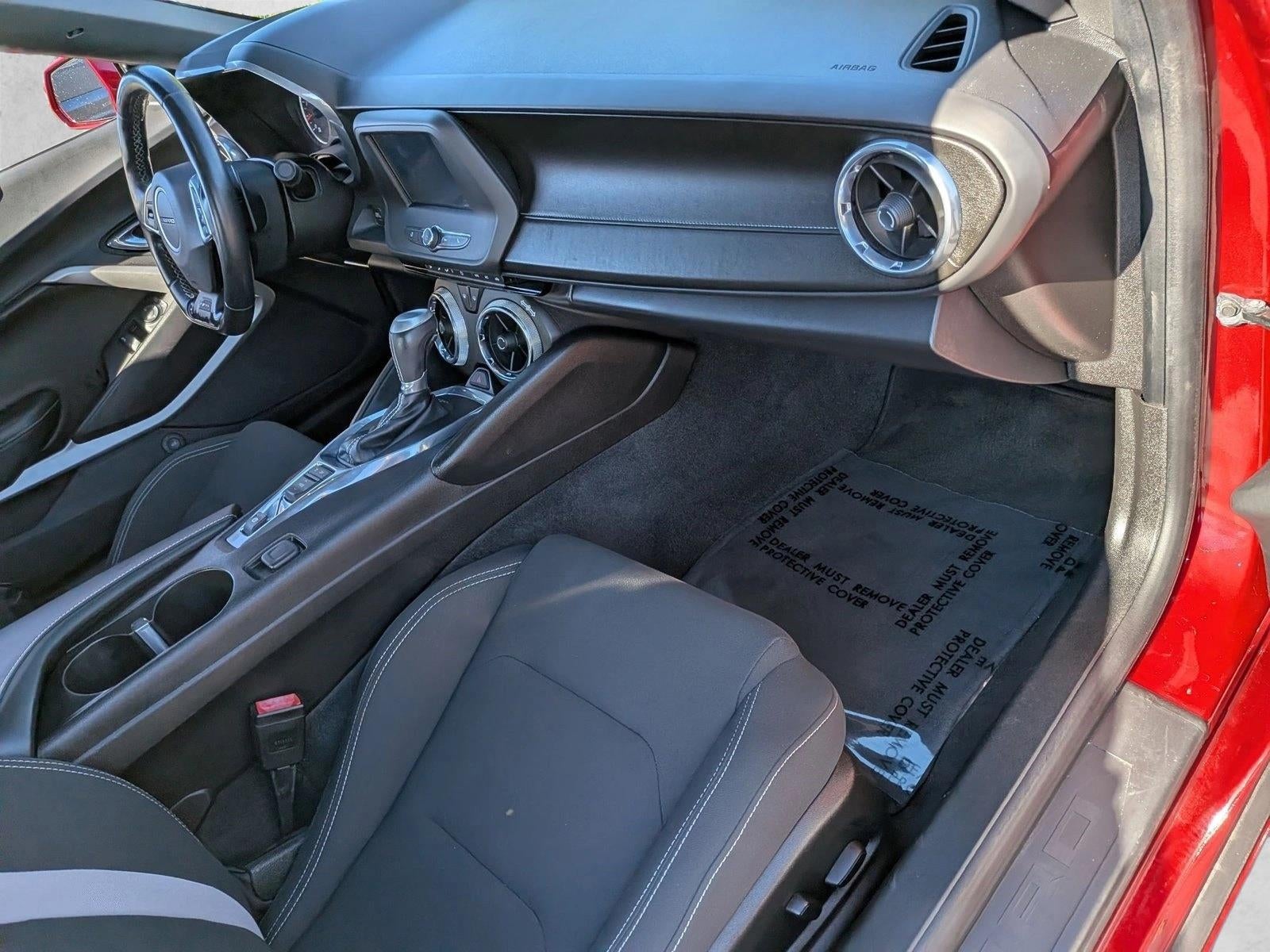 2017 Chevrolet Camaro 2dr Coupe 1LT