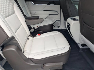 2026 GMC Acadia FWD Denali
