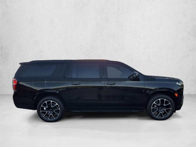 2023 Chevrolet Suburban 4WD RST