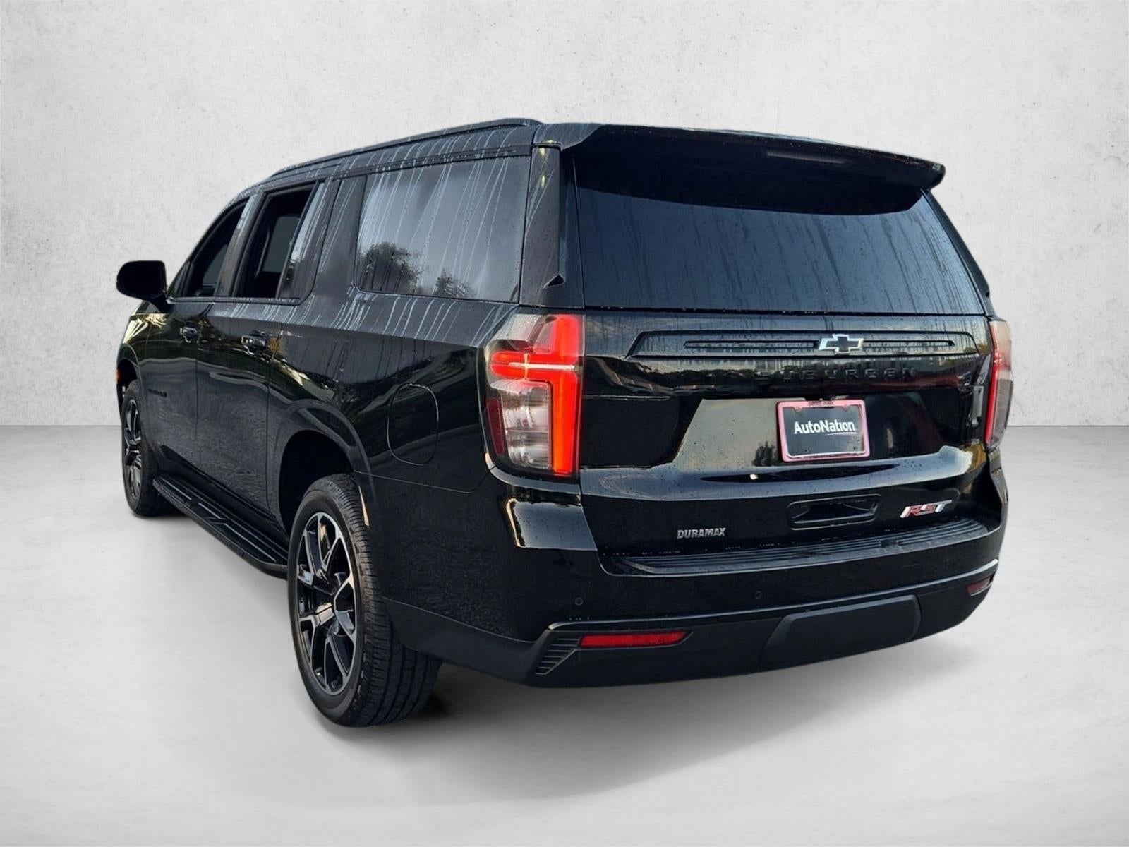 2023 Chevrolet Suburban 4WD RST