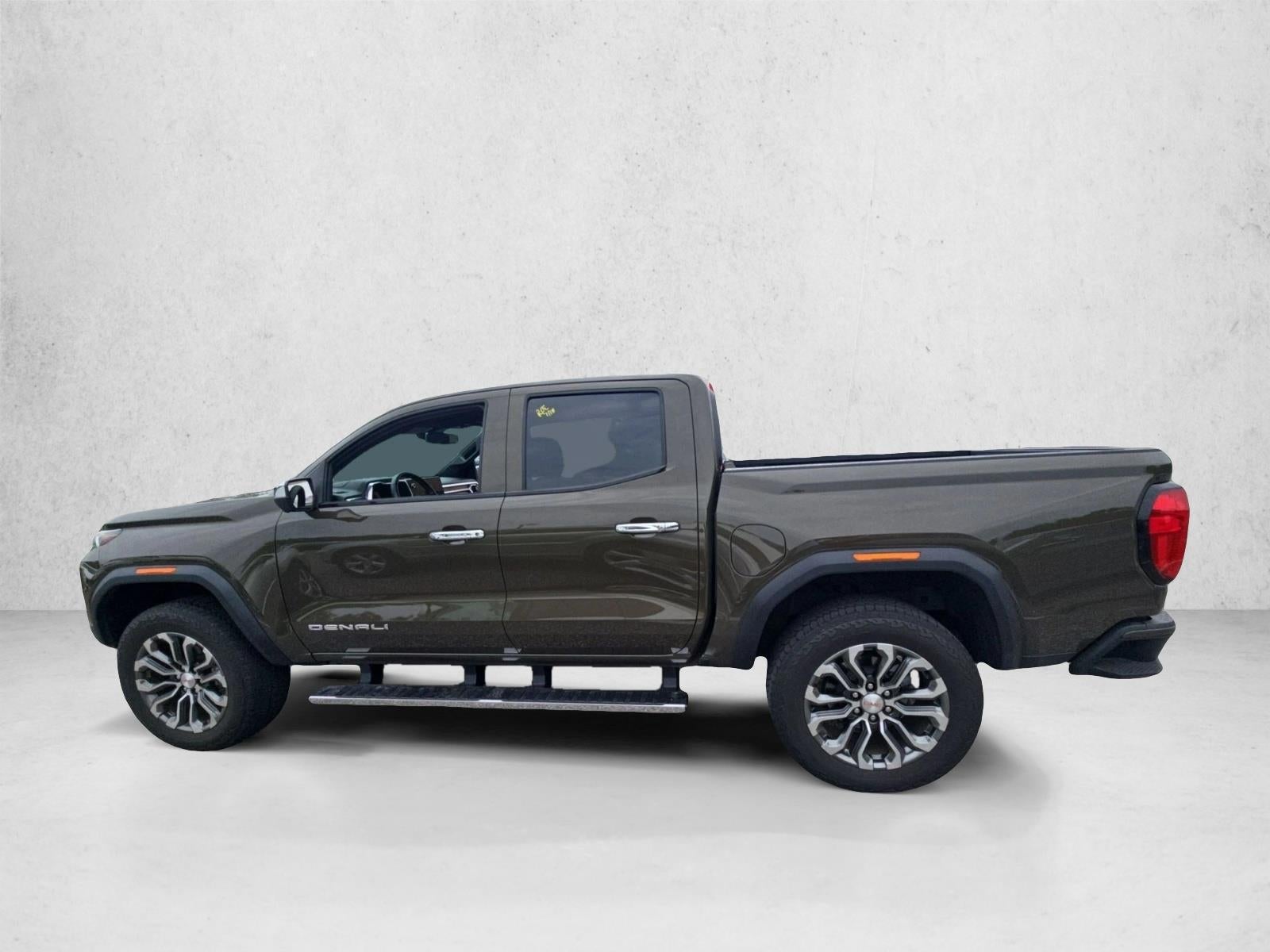 2024 GMC Canyon Crew Cab Short Box 4-Wheel Drive Denali