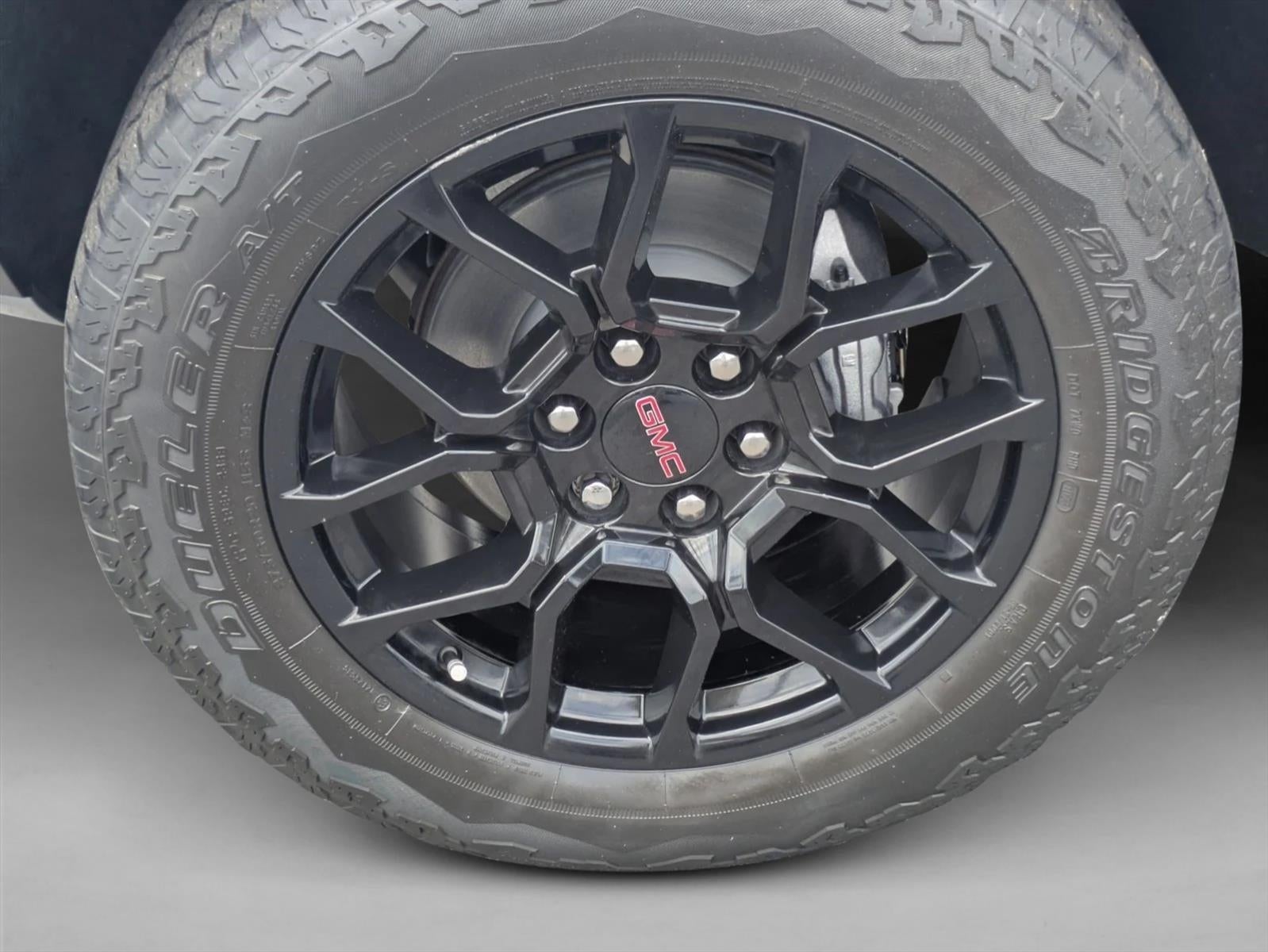 2023 GMC Canyon Crew Cab Short Box 4-Wheel Drive Denali