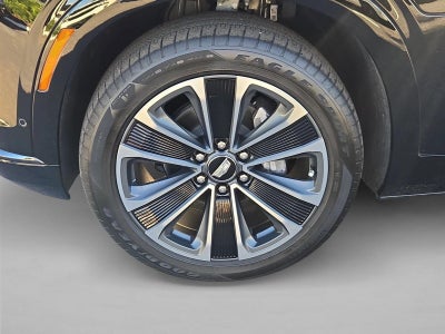 2026 Cadillac VISTIQ AWD 4dr Sport