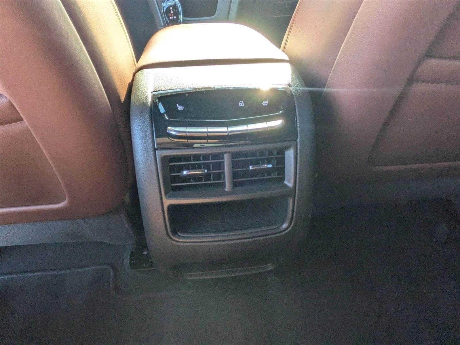 2022 Cadillac XT5 FWD 4dr Premium Luxury