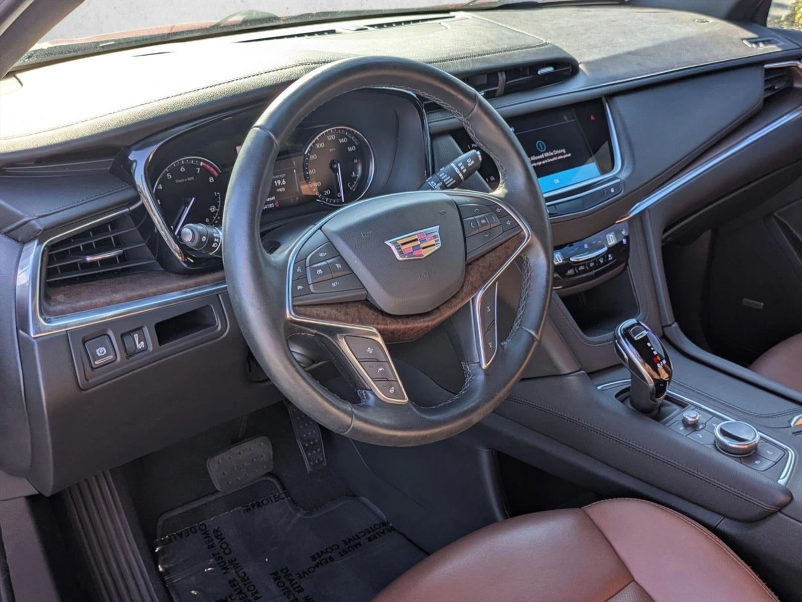 2022 Cadillac XT5 FWD 4dr Premium Luxury