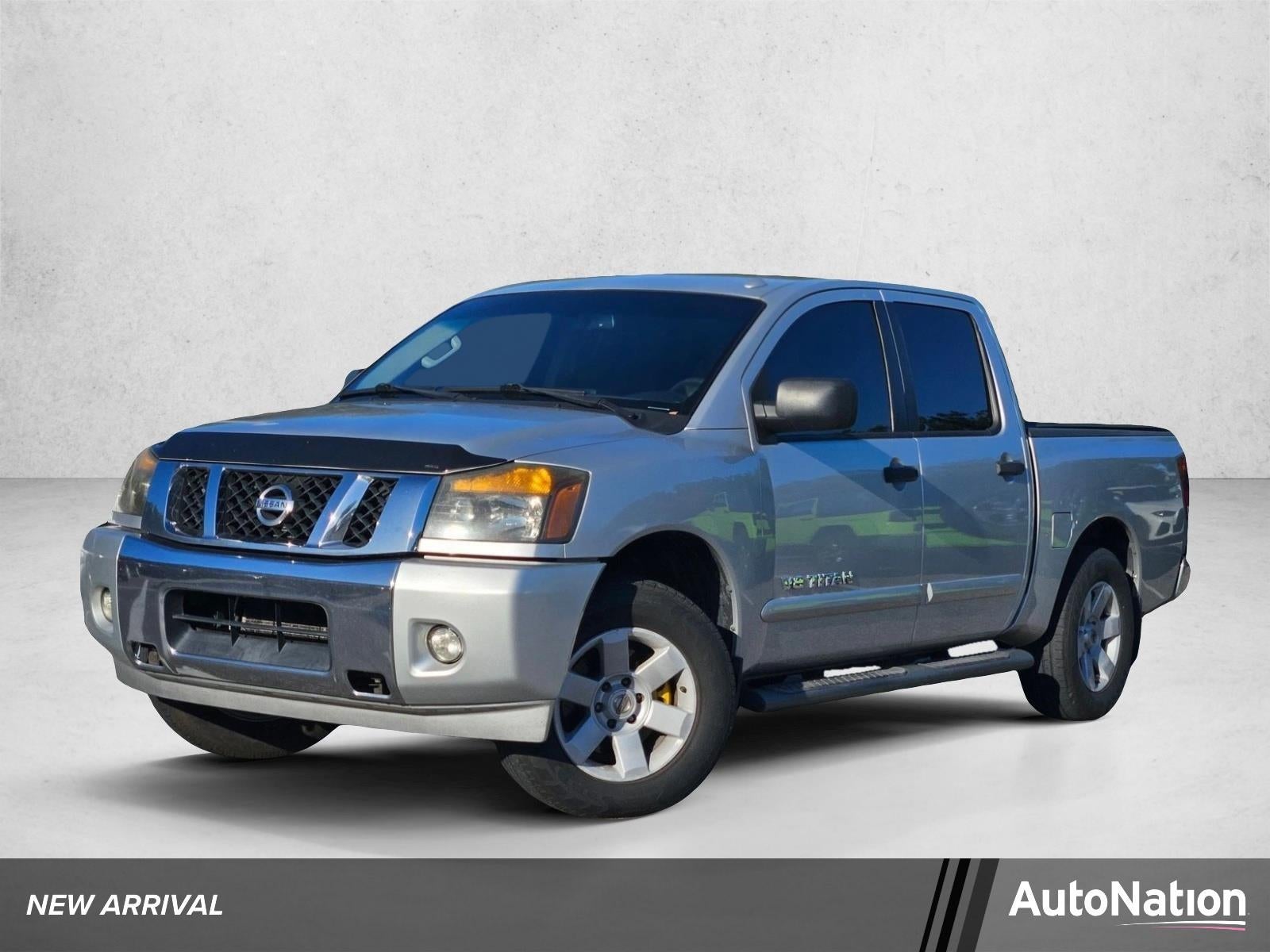 2014 Nissan Titan 2WD Crew Cab Short Bed SV
