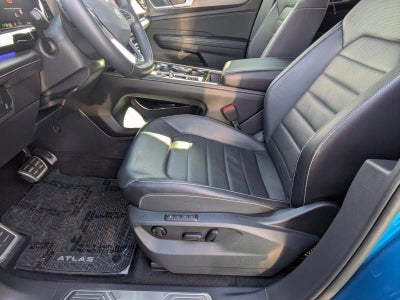 2024 Volkswagen Atlas Cross Sport 2.0T SEL R-Line 4MOTION