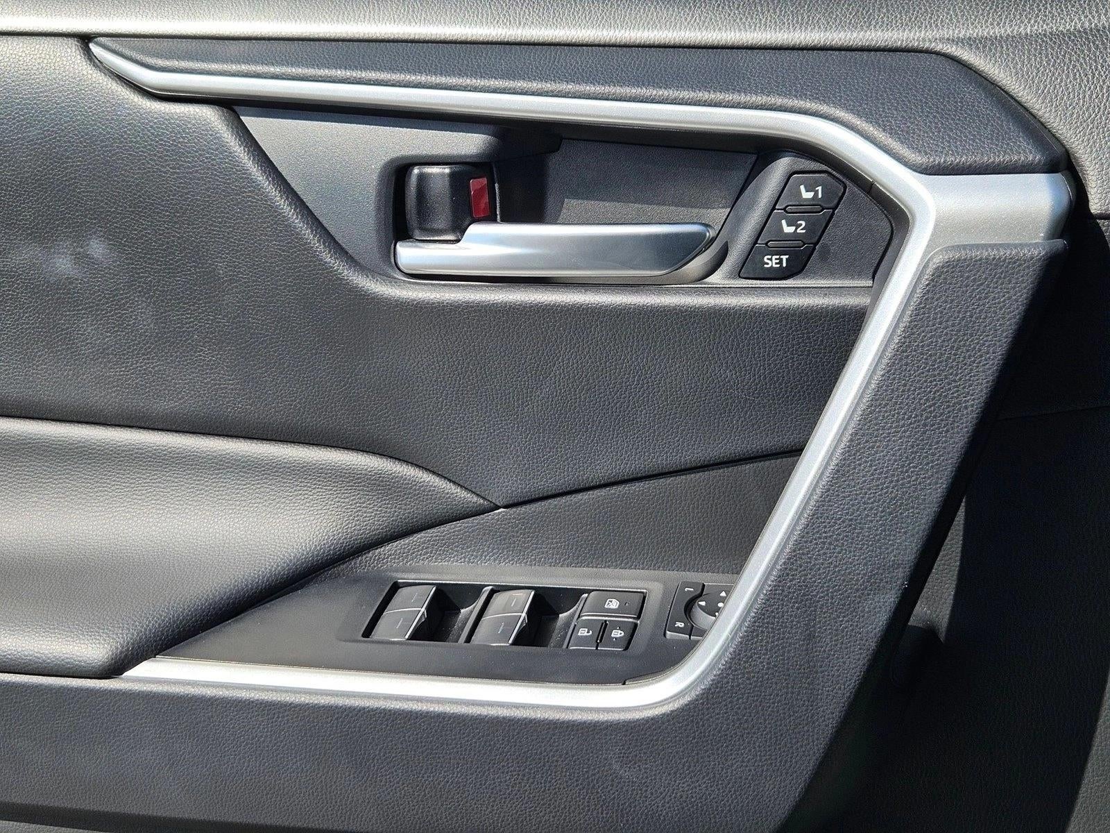 2024 Toyota RAV4 XLE Premium FWD (Natl)