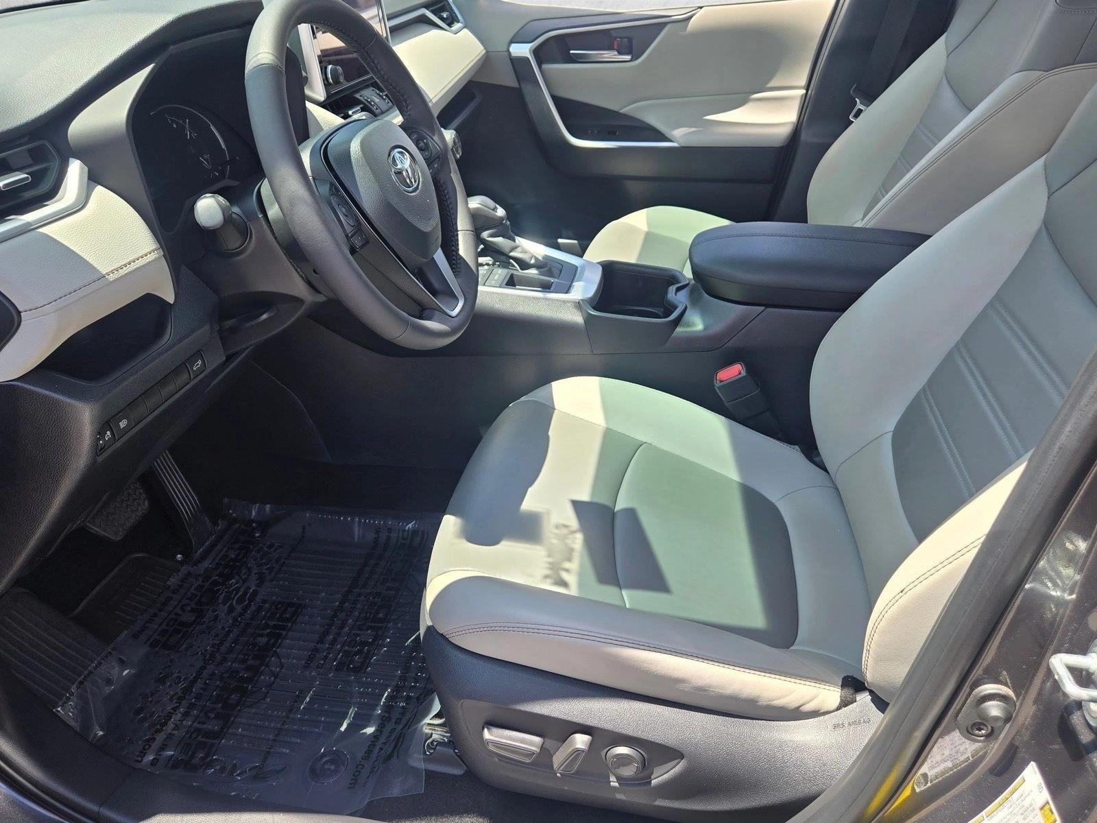 2024 Toyota RAV4 XLE Premium FWD (Natl)