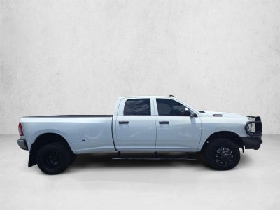 2020 RAM 3500 Tradesman 4x4 Crew Cab 8' Box