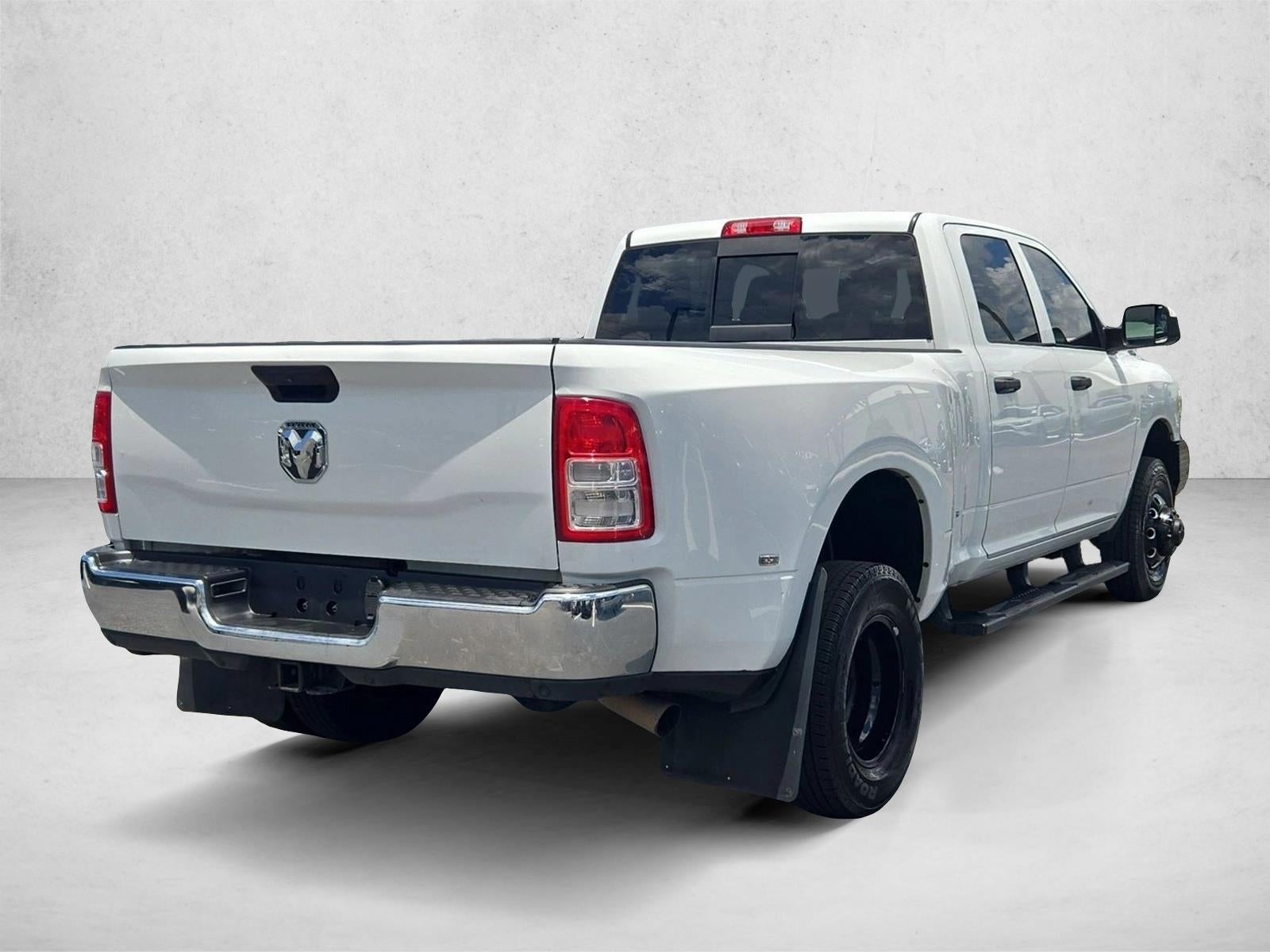 2020 RAM 3500 Tradesman 4x4 Crew Cab 8' Box