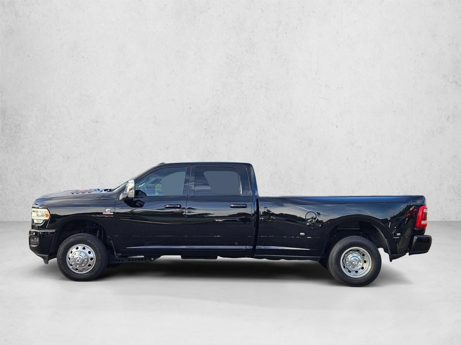 2024 RAM 3500 Laramie 4x4 Crew Cab 8' Box