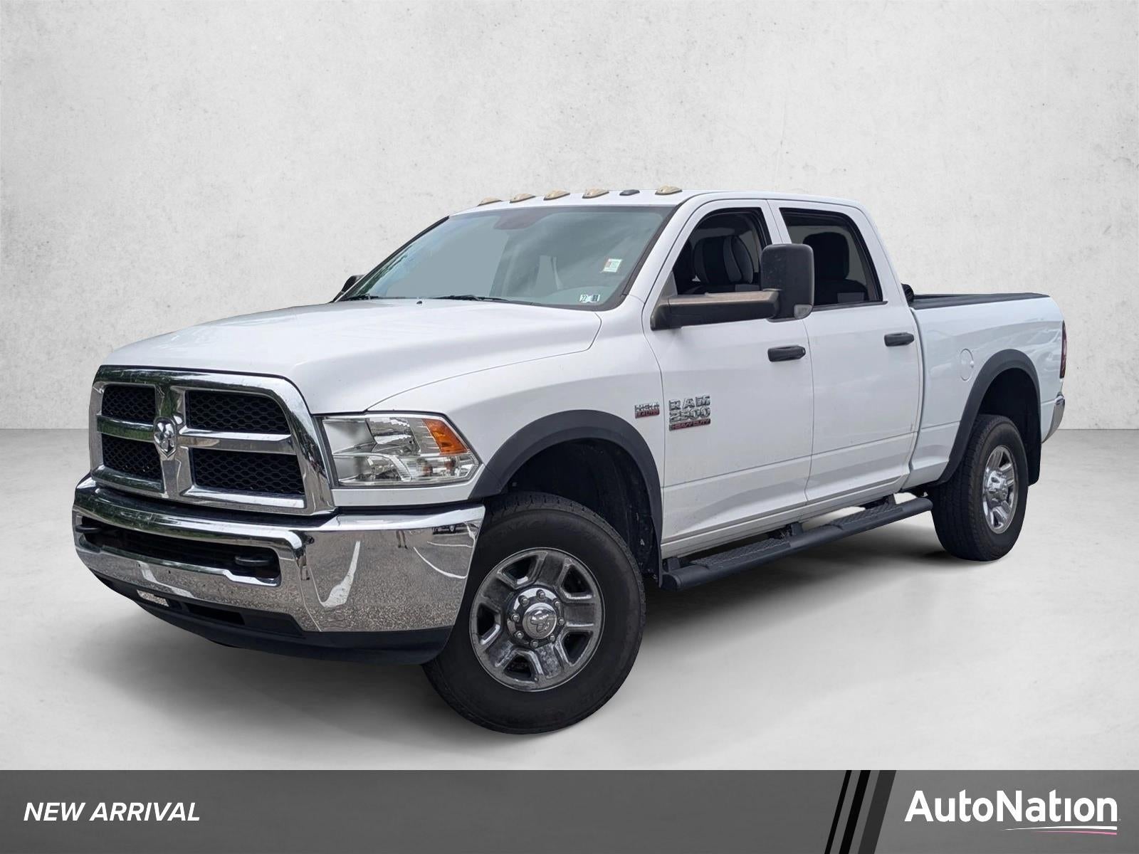 2018 RAM 2500 Tradesman 4x4 Crew Cab 6'4" Box