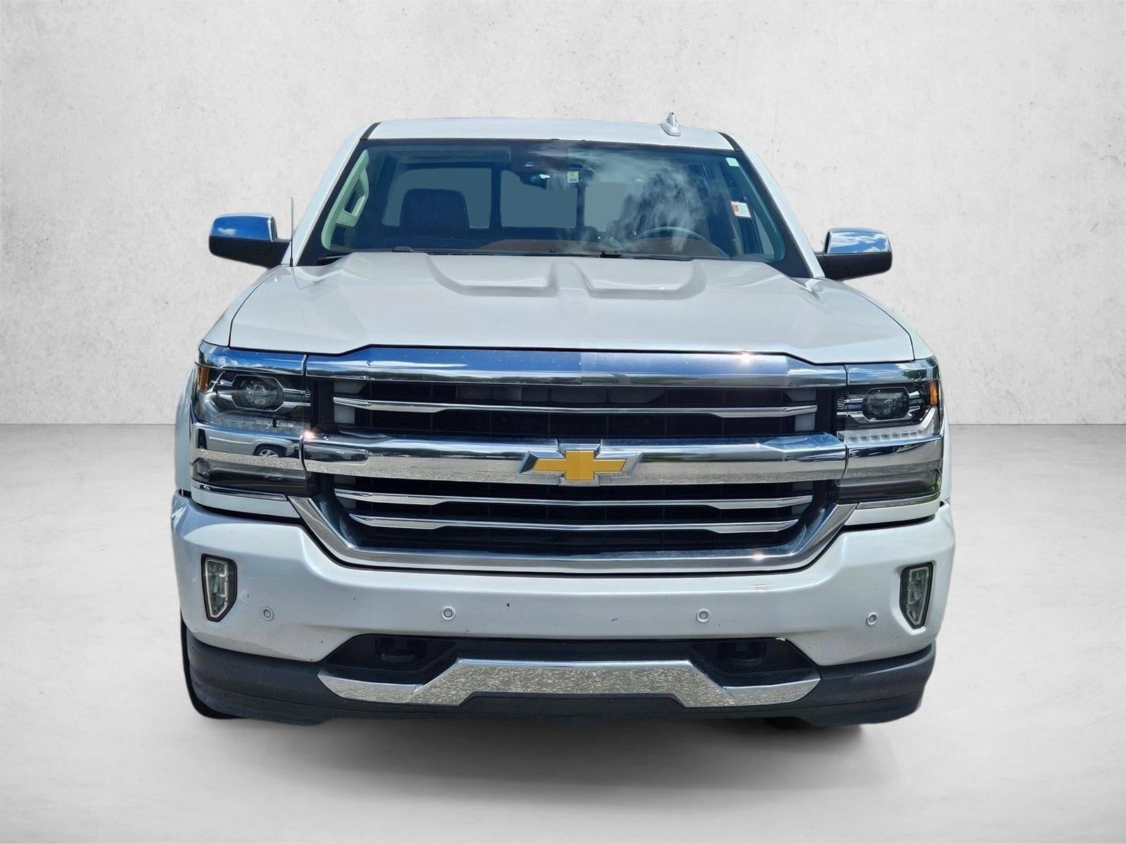 2017 Chevrolet Silverado 1500 Crew Cab Short Box 2-Wheel Drive High Country