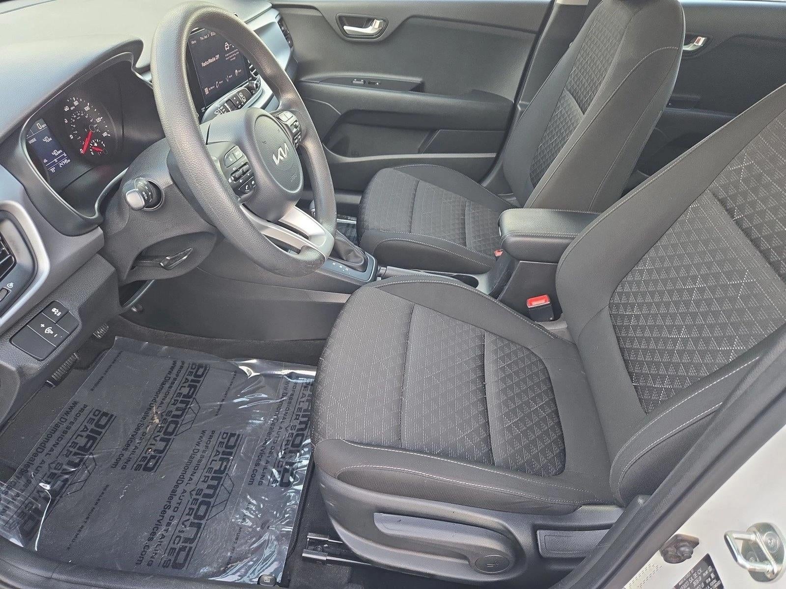 2023 Kia Rio 5-Door S IVT
