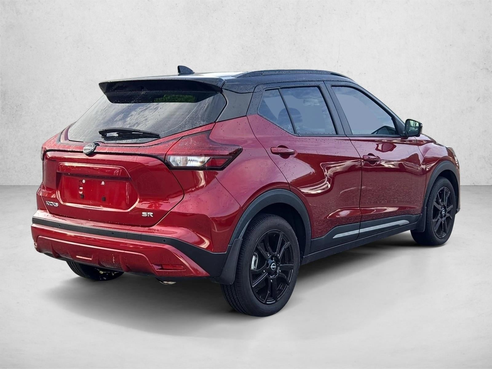 2024 Nissan Kicks SR FWD
