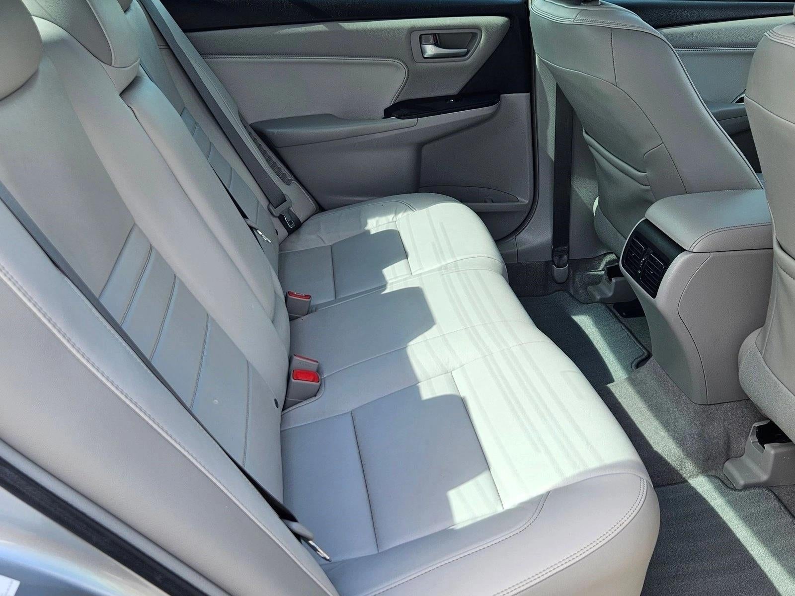 2017 Toyota Camry Hybrid XLE CVT (Natl)