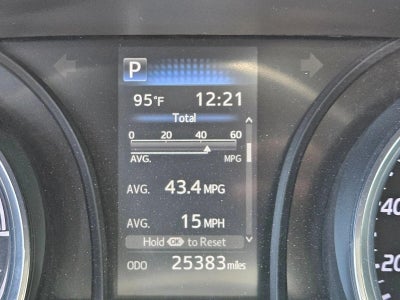 2020 Toyota Camry Hybrid LE CVT (Natl)