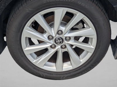 2022 Toyota Camry SE Auto (SE)
