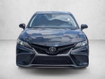 2022 Toyota Camry SE Auto (SE)