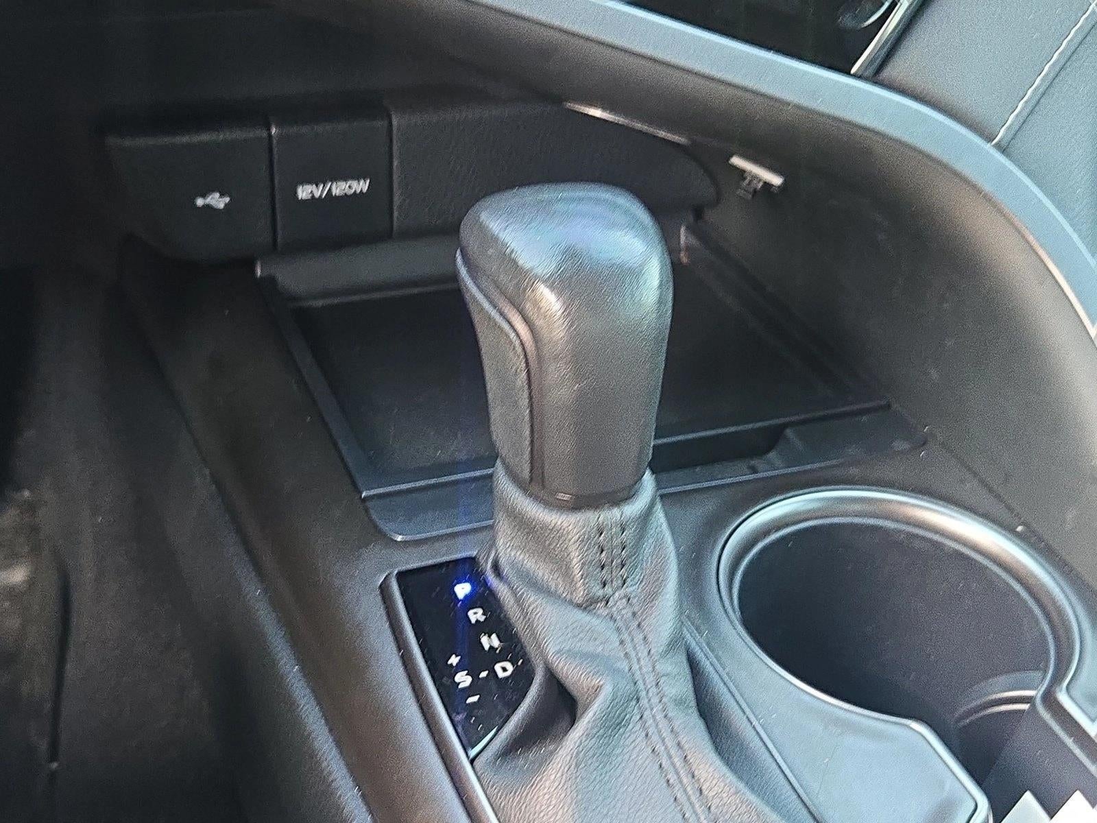 2023 Toyota Camry SE Auto (SE)