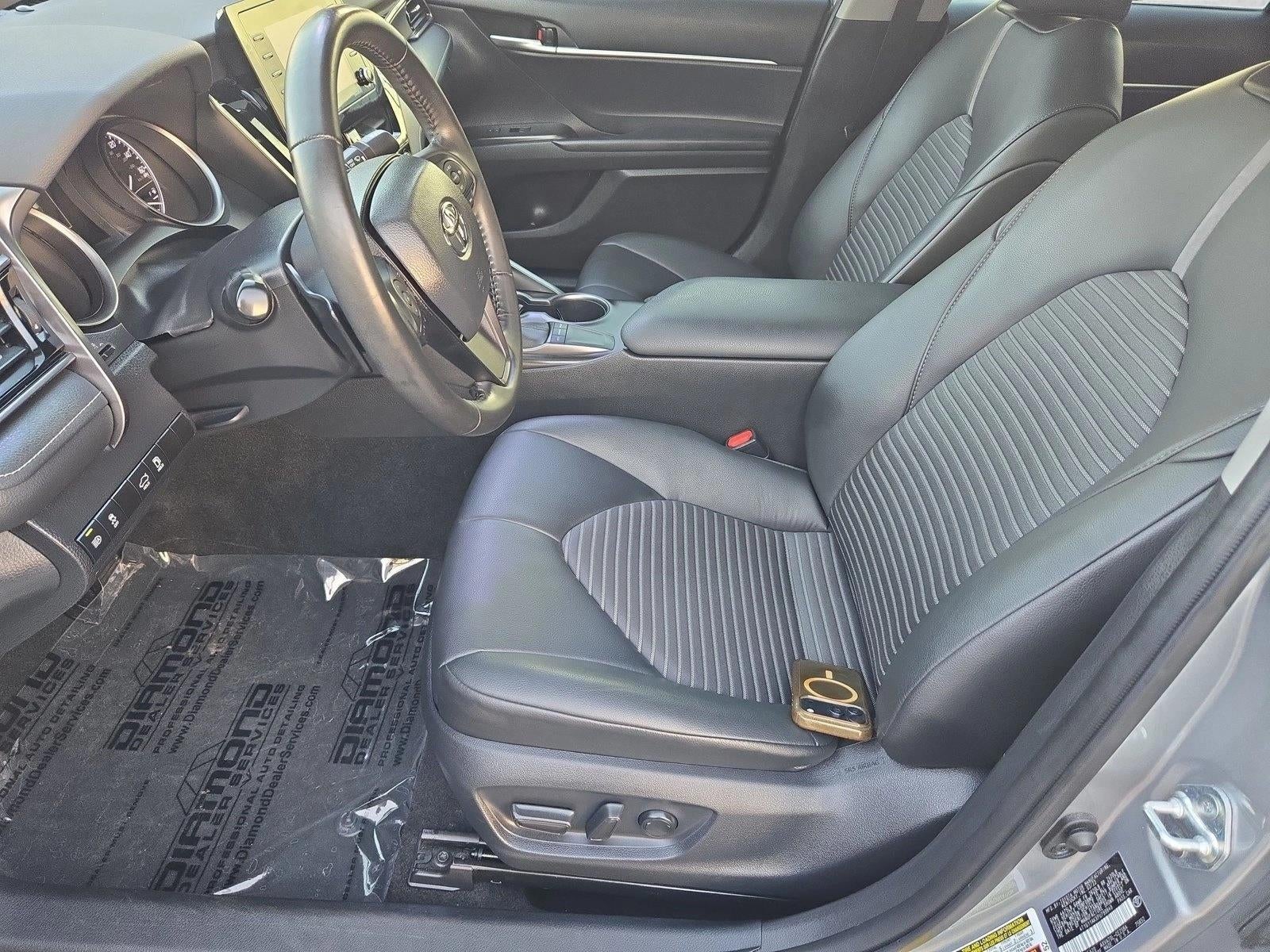 2023 Toyota Camry SE Auto (SE)