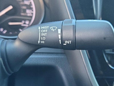 2023 Toyota Camry SE Auto (SE)
