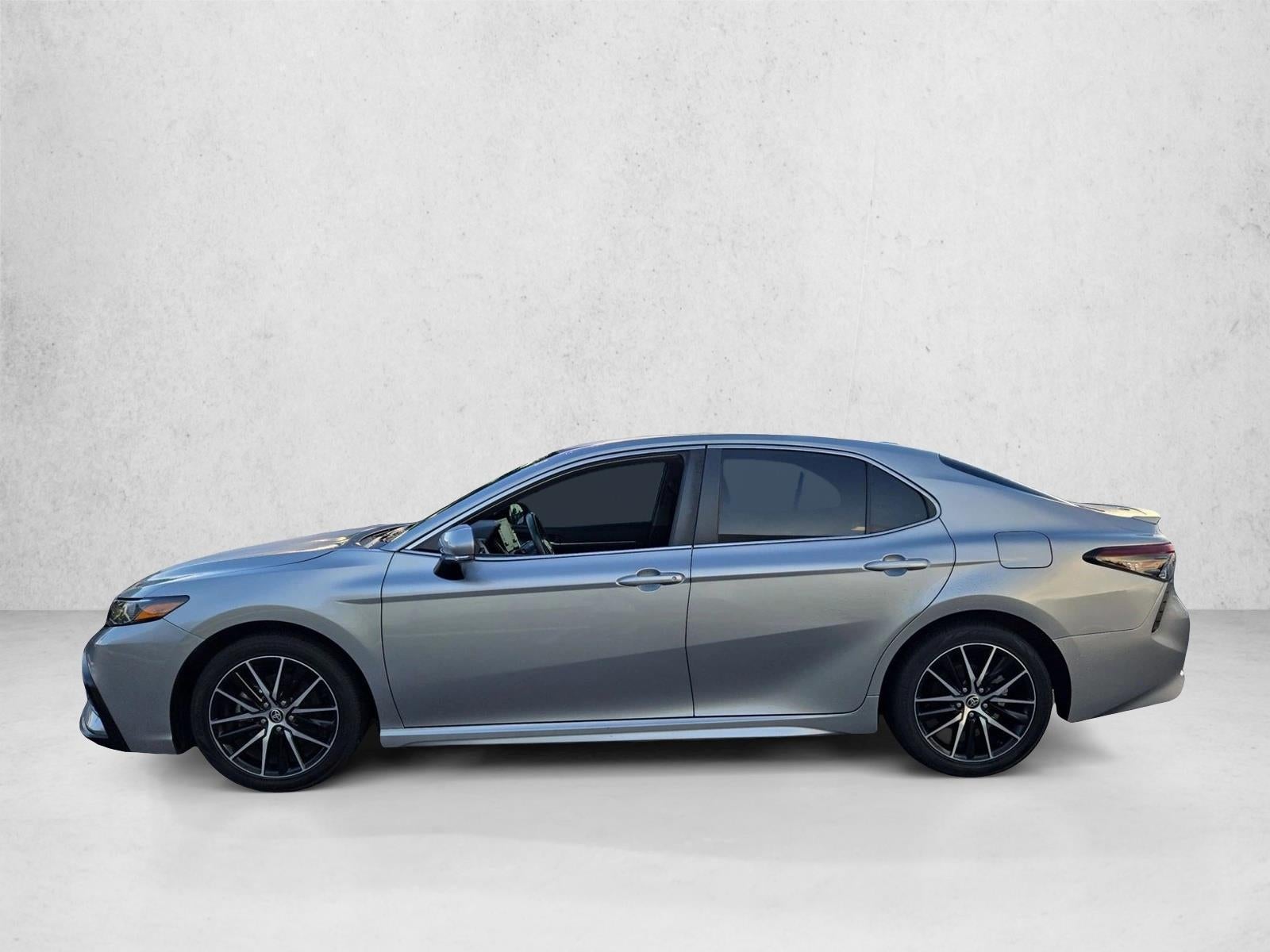 2023 Toyota Camry SE Auto (SE)