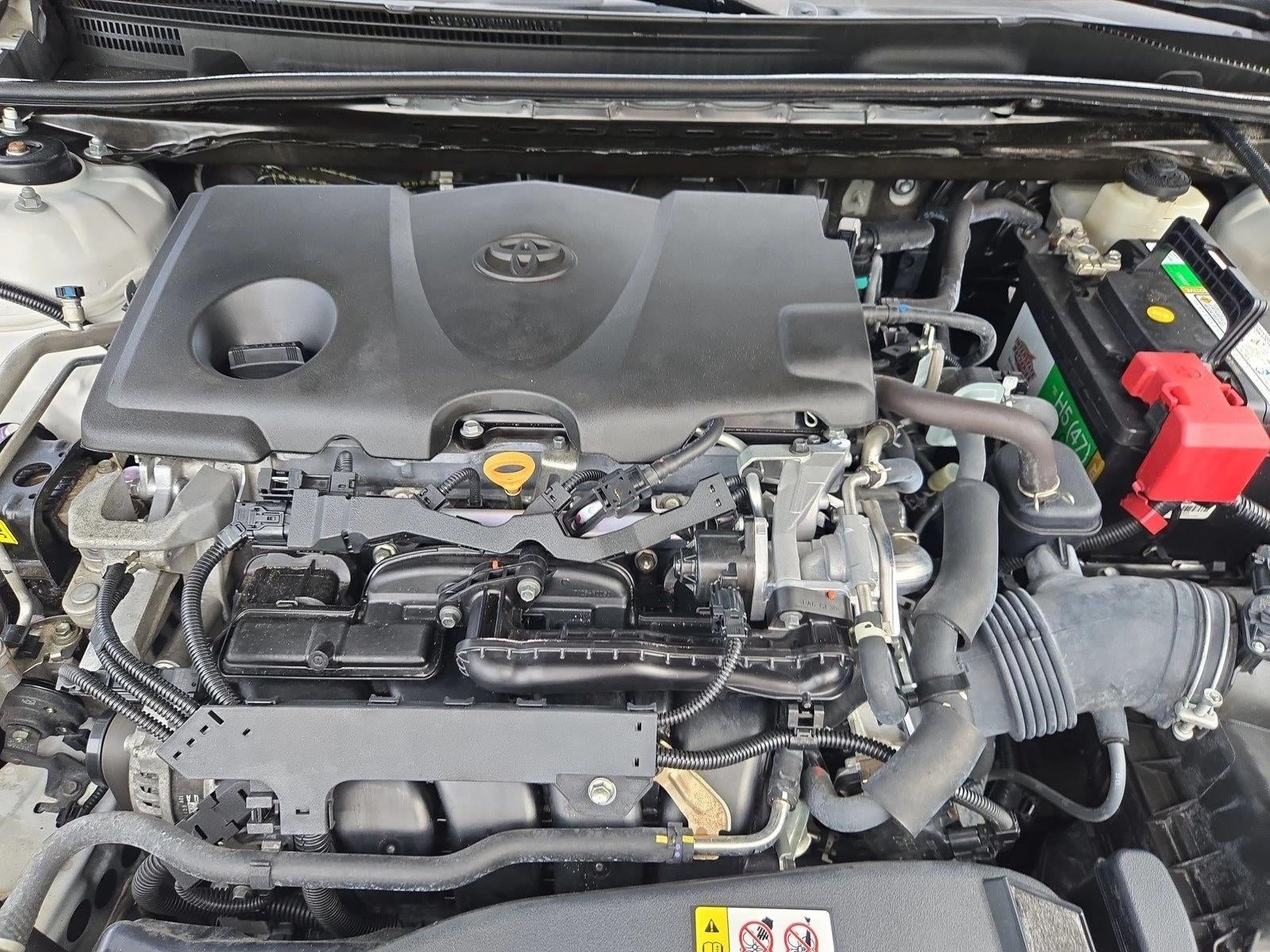 2020 Toyota Camry SE Auto (SE)