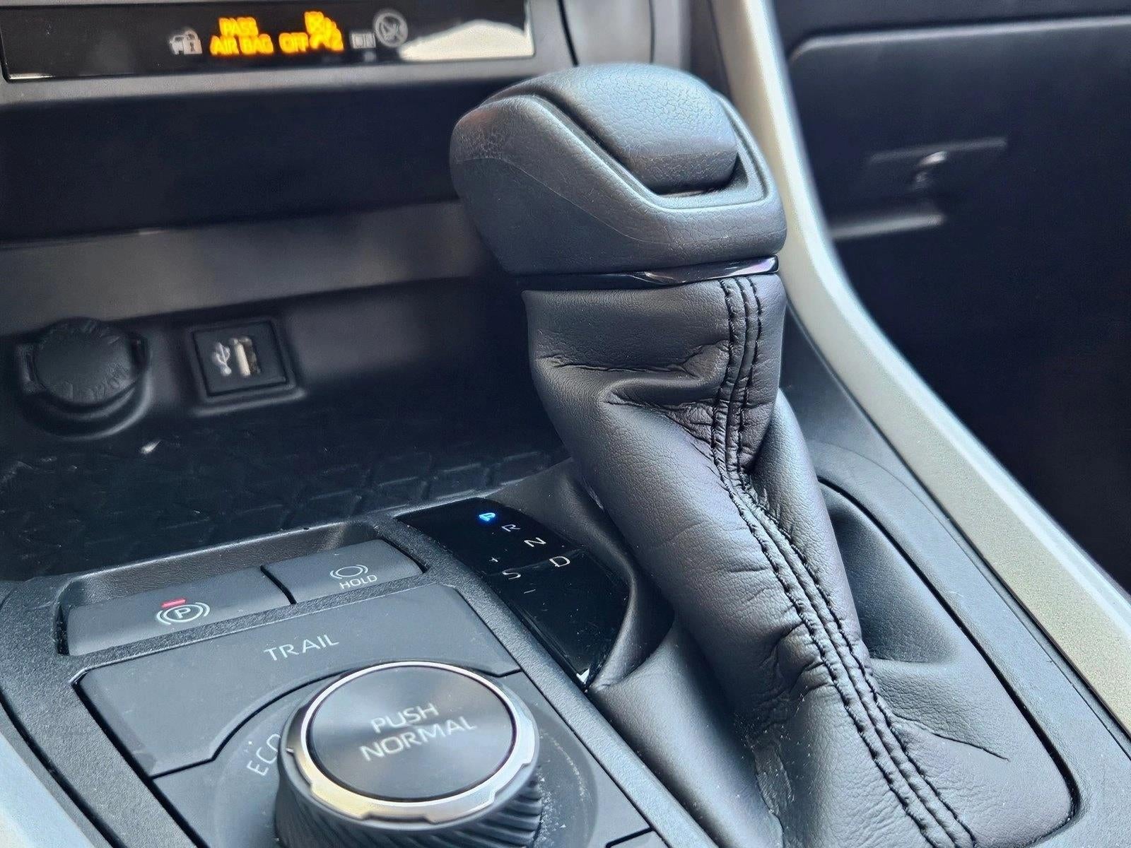 2023 Toyota RAV4 Hybrid XLE AWD (Natl)