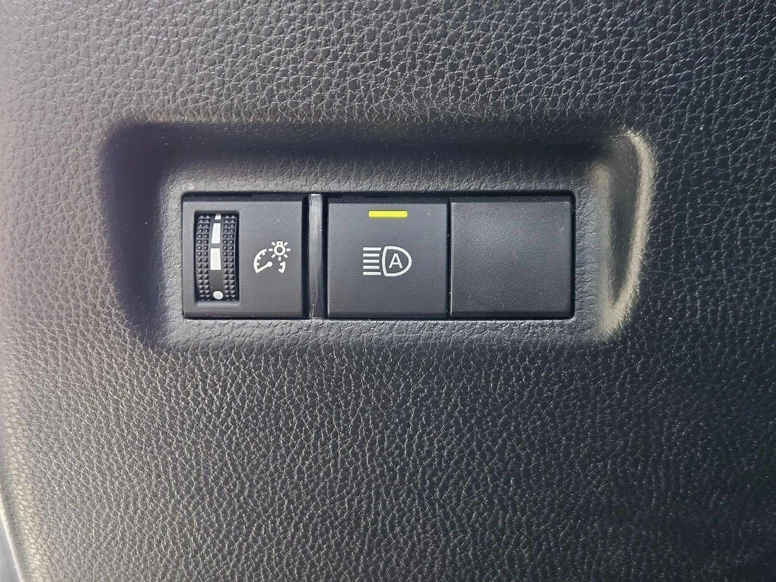 2023 Toyota RAV4 Hybrid XLE AWD (Natl)