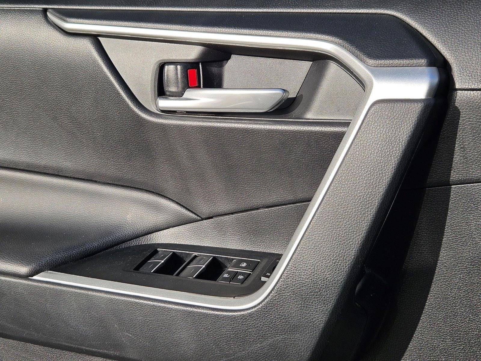 2023 Toyota RAV4 Hybrid XLE AWD (Natl)